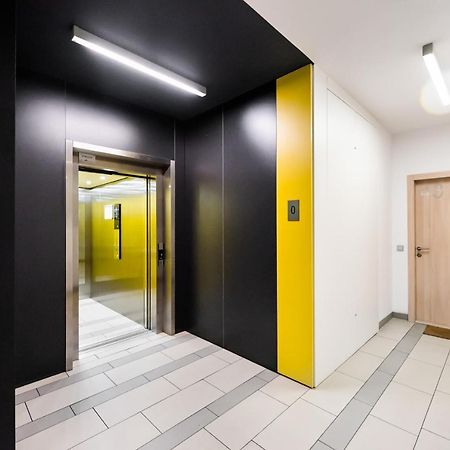 Wola Luxury Wooden Apartment وارسو المظهر الخارجي الصورة