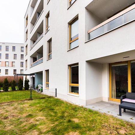 Wola Luxury Wooden Apartment وارسو المظهر الخارجي الصورة