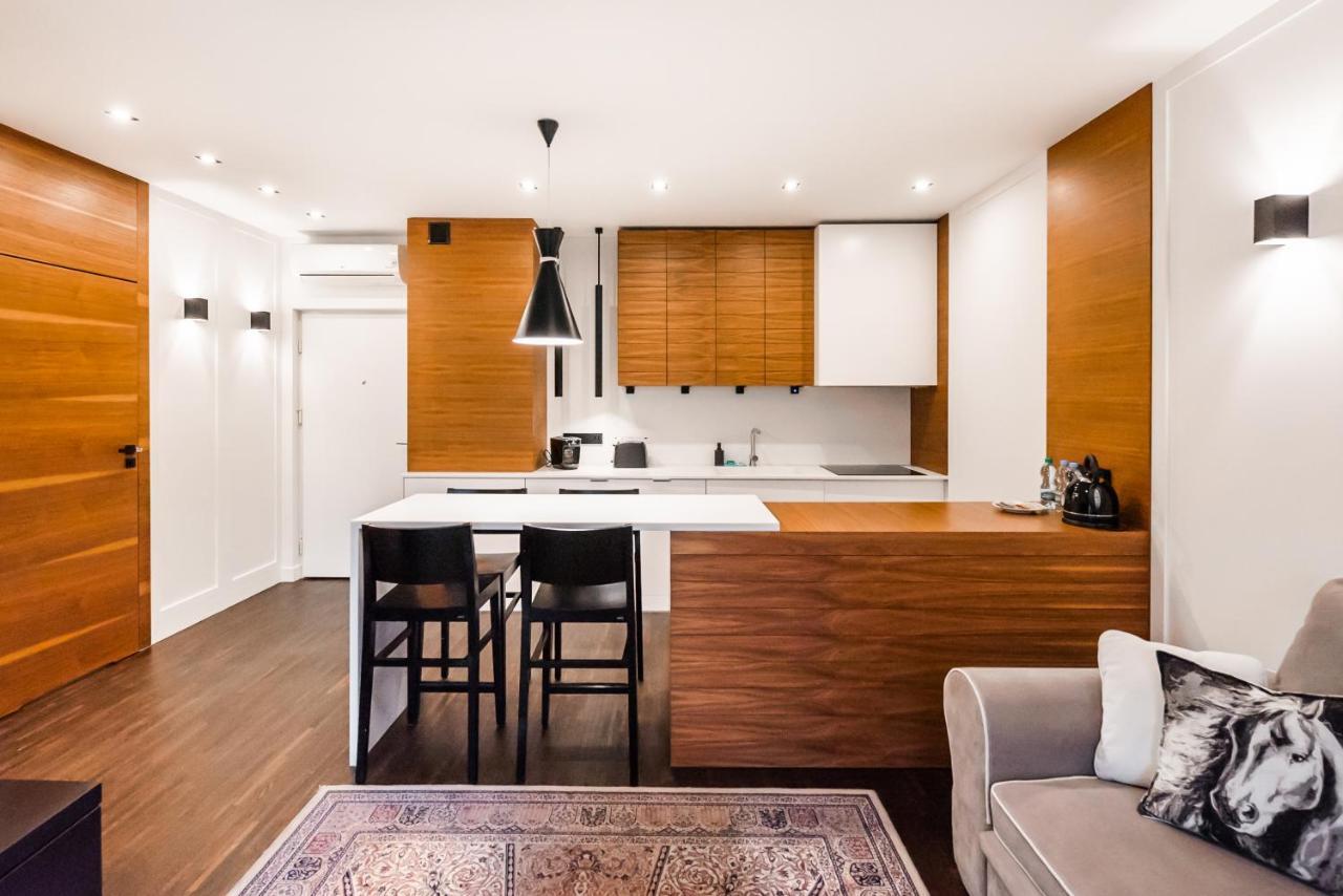 Wola Luxury Wooden Apartment وارسو المظهر الخارجي الصورة
