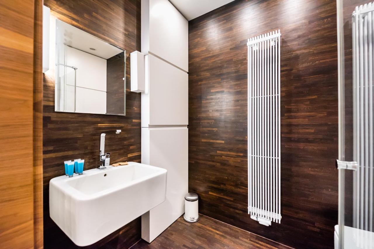 Wola Luxury Wooden Apartment وارسو المظهر الخارجي الصورة