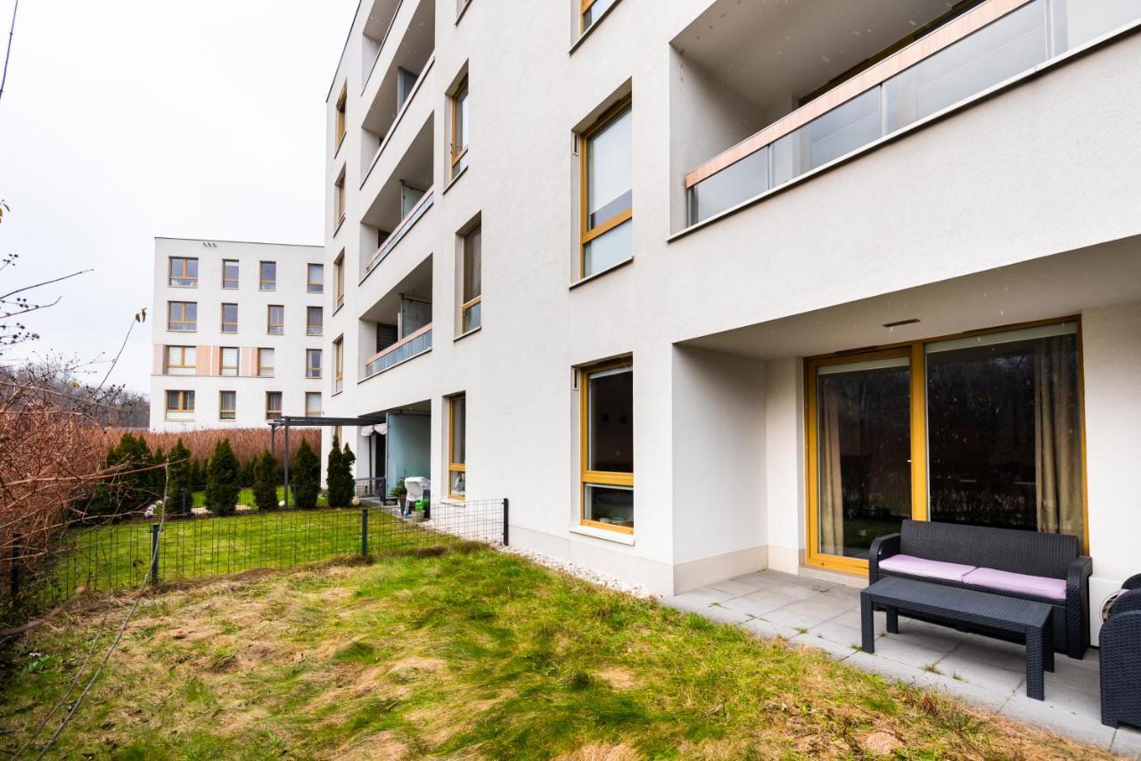 Wola Luxury Wooden Apartment وارسو المظهر الخارجي الصورة